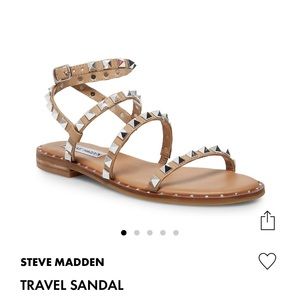 • Steve Madden travel tan sandal •